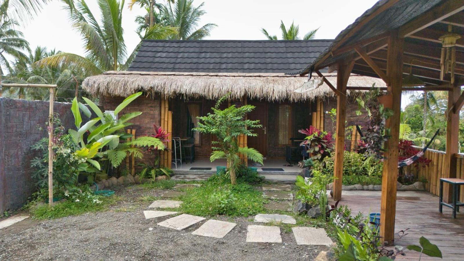 Dira Bungalows Tetebatu Room photo